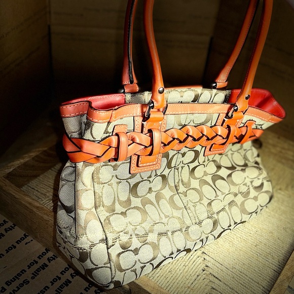 Coach Signature C shoulder bag with zipper with orange leather - Picture 4 of 9